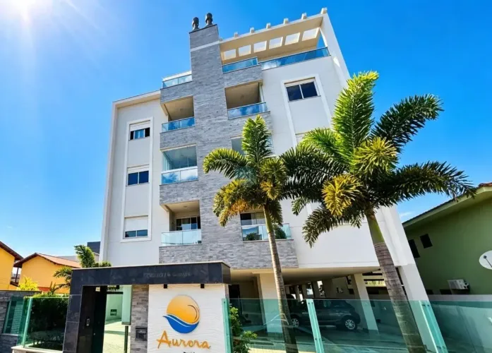 Alugo apartamento semi mobiliado, 03 quartos (01 suíte), sacada com churrasqueira, 02 gara