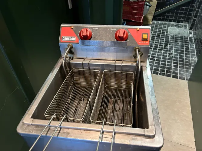 Fritador Elétrico Zona Fria Croydon 8000w 15 L Fz28