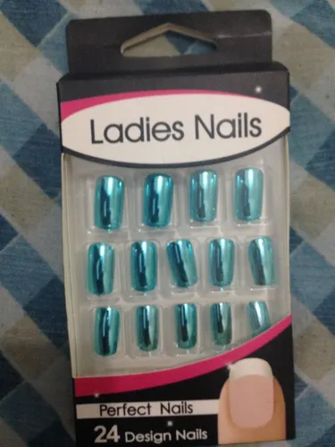 Unhas espelhadas azul