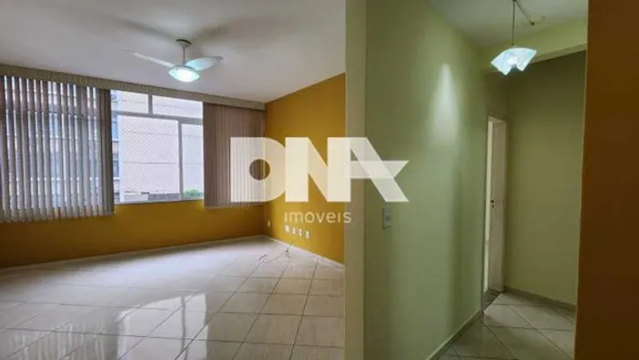 Apartamento - / Residencial / Copacabana
