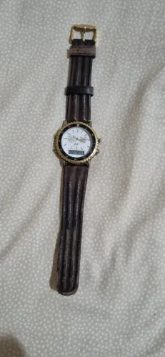 Relógio magnum antigo perfeitamente 