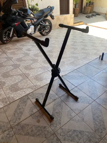 Suporte para teclados, controladoras ou outros