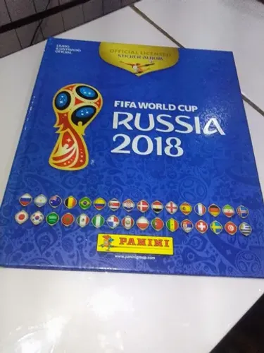 Vendo esse álbum de figurinhas capa dura copa 2018 com 55 figurinhas colada 