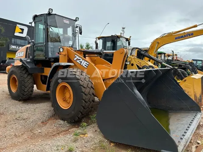 Pá Carregadeira CASE 721E 2014