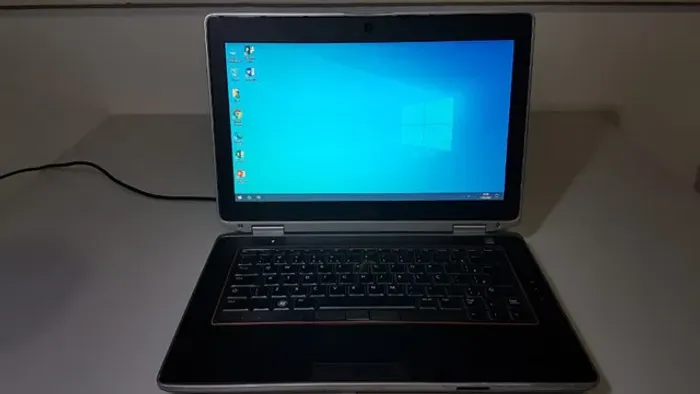 Notebook Dell Core i5 - Mem. 4gb - HD 500 Gb - OBS: Alto falantes com problema