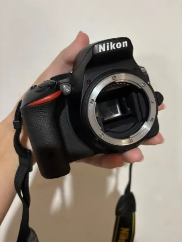 DSLR Nikon D5500