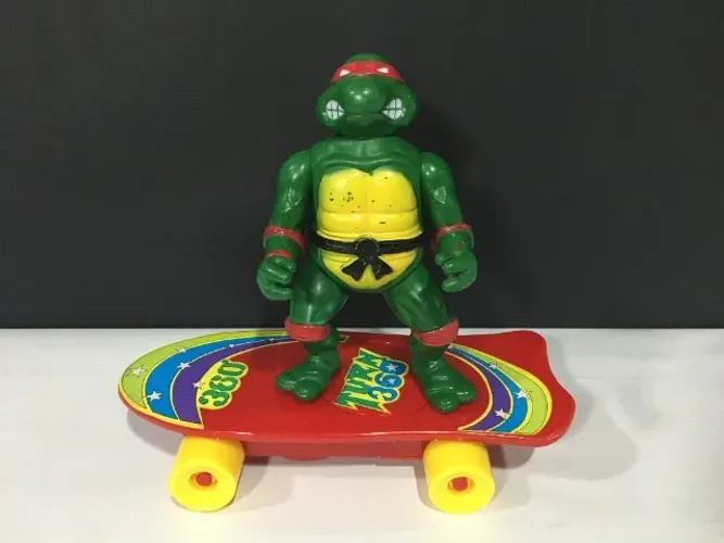Tartaruga Ninja Raphael com Skate Turn 360° Anos 90 - Raro e Funcionando