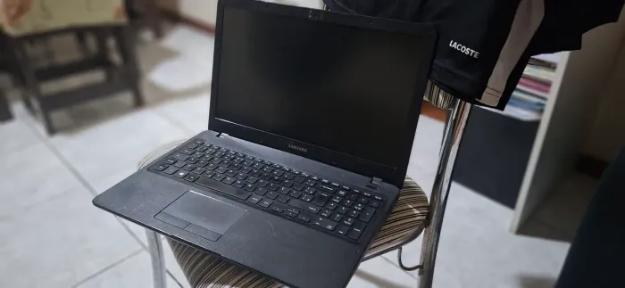 Notebook Samsung ExpertX21 (NP300E5M)