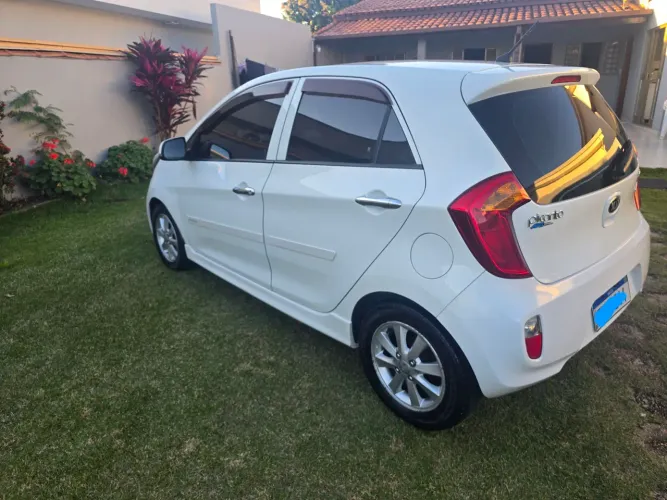 Automático banco de couro.