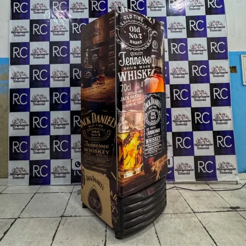 Cervejeira com a capacidade de 8 caixas