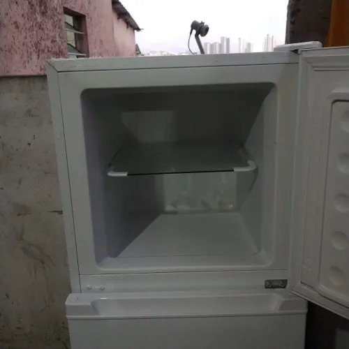 Geladeira HQ 150 L 