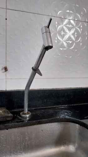 Torneira Deca alta para pia de cozinha em aço