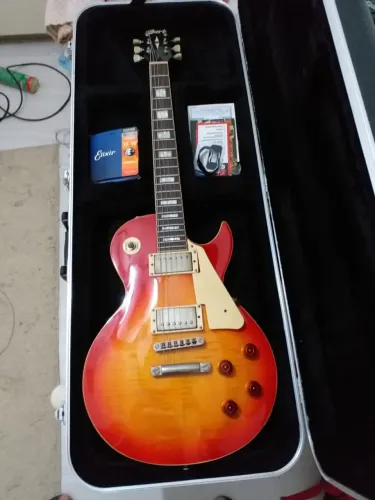 Cort Les Paul Sunburst CR280