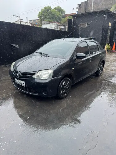 Toyota Etios XS Sedan 1.5 Flex 16V 4P Mec. 2014