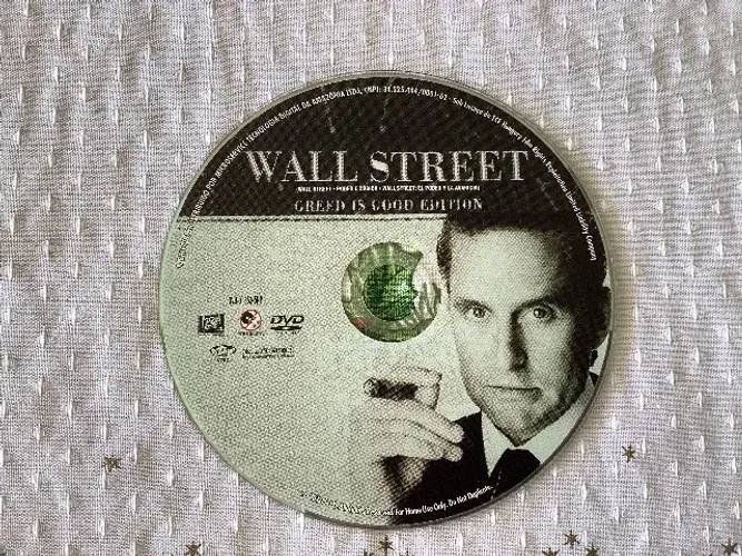 Filme WALL  STREET PODER E COBIÇA