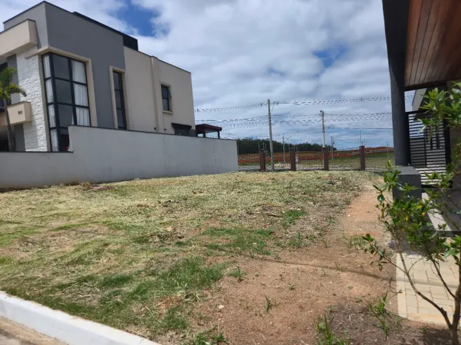 Terreno Aruanã- 270m² acima do padrão