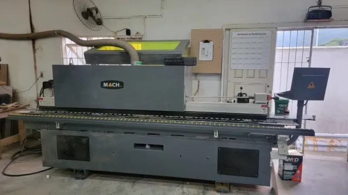 Coladeira de borda automática 5 Grupos Mach Edge 5