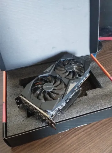 Gigabyte RX 5600 XT OC Edition 6gb