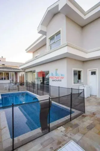Linda Casa em Condomínio Fechado de Alto Padrão em Itupeva.