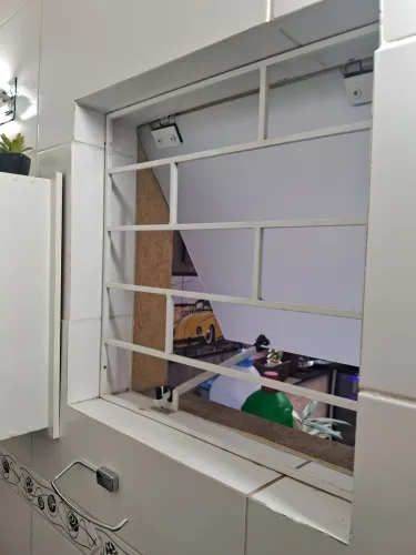 Grade de proteção banheiro 