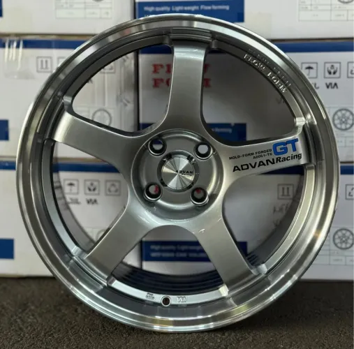 Rodas Adavan aro 17 tala 7.5 furacão 4x100