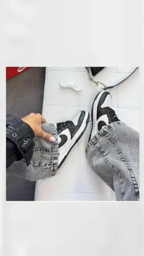 Tênis Nike Dunk - Preto e Branco