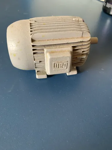 Miniatura de motor em alumínio fundido
