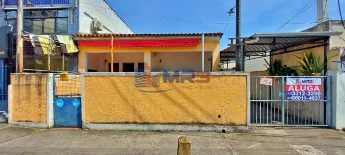 Casa comercial para locação em Vila Valqueire com 120m²