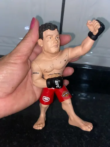 Boneco frank mir roud 5 UFC ultimate collectors edição limitada