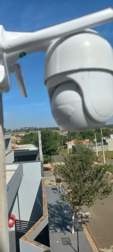 Câmera de Segurança Externa - Instalada