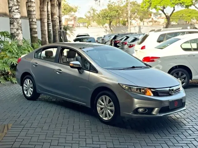 Honda Civic Sedan LXR 2.0 Flexone 16V Aut. 4P 2014