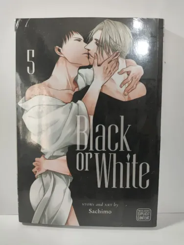 Mangá BL - Black or White - Volume 5 - Inglês - LACRADO - NOVO