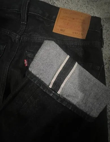 Calça Jeans Levis 501 Selvedge Premium Preta