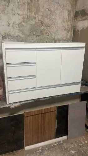 Gabinete de cozinha planejado
