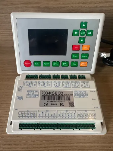 Controladora Ruida RDC6442S-B (EC) - Painel + Placa - Corte e Gravação a Laser