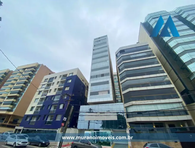 Murano Imobiliária Vende Apartamento de 3 Quartos em Prédio Frente Mar na Praia da Costa -