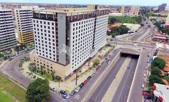 Sala Comercial à Venda no Premium no bairro Pici em Fortaleza/CE