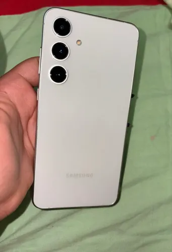 Samsung galaxy S24 FE