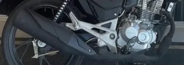 Vendo ou troco escape da FAN 160 25/26 original de fábrica zero sem marcas de uso trc ps5
