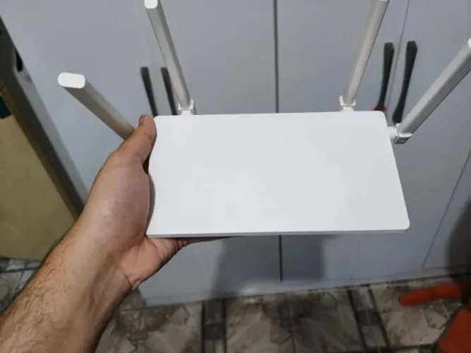 Roteador Huawei AX2