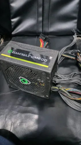 Vendo Fonte Gamemax 600w Semi Modular