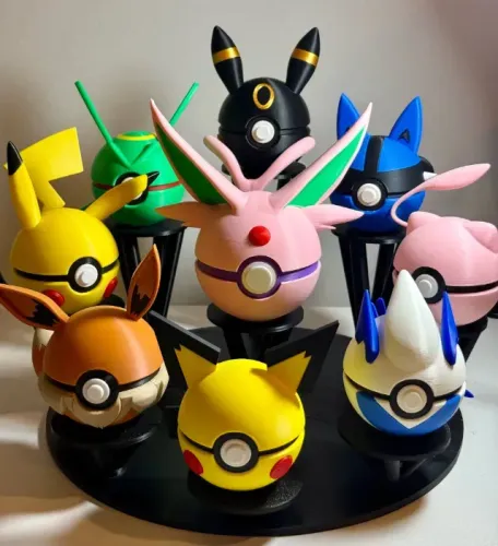 PLATAFORMA COLECIONÁVEL COM POKEBOLAS