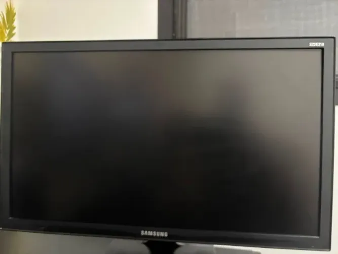 Monitor Sansung 21.5" - Perfeito estado + Cabos