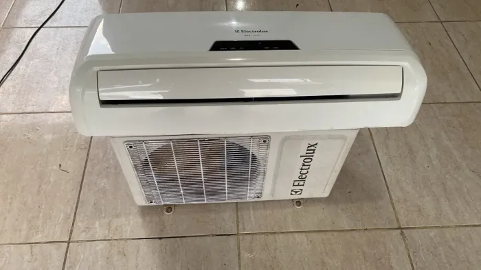 AR-CONDICIONADO ELECTROLUX 9000BTUS CONVENCIONAL