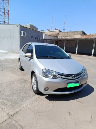 Toyota Etios XLS Sedan 1.5 Flex 16V 4P Mec. 2015