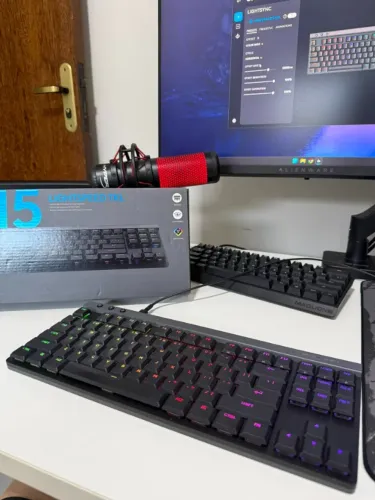 Teclado Mecânico Sem Fio Logitech G515 TKL LIGHTSPEED