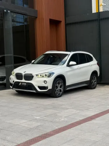 BMW X1 Sdrive 20I X-line 2.0 TB Active Flex 2019