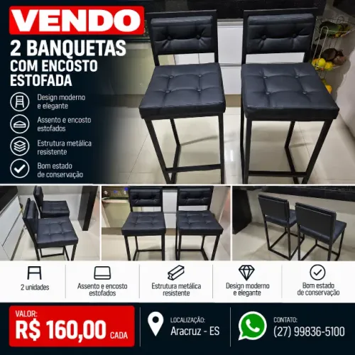 2 banquetas pretas com encosto e assento estofados