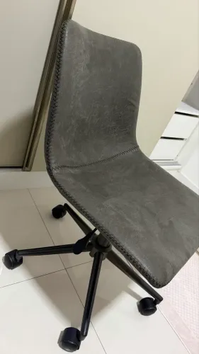 Cadeira de Escritório giratória 