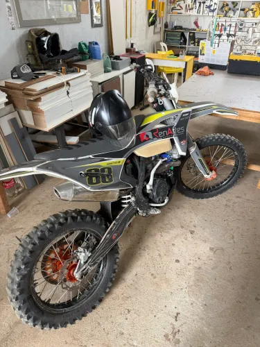 Moto Trilha MXF 300 RXS - OPORTUNIDADE 